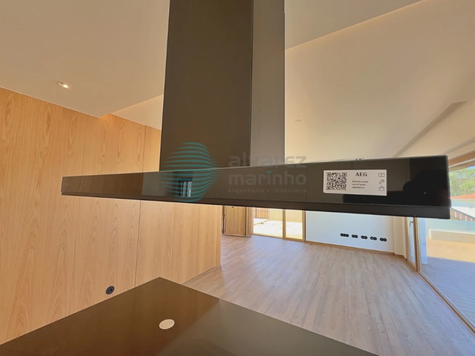 Moradia T4 para Venda em Santa Maria, São Pedro e Matacães Foto 39