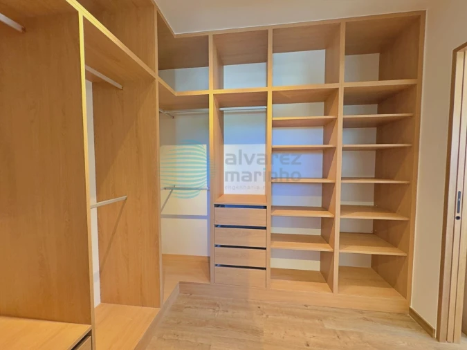 Moradia T4 para Venda em Santa Maria, São Pedro e Matacães Foto 17