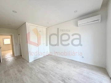 Apartamento T3 para Venda em Seixal, Arrentela e Aldeia de Paio Pires