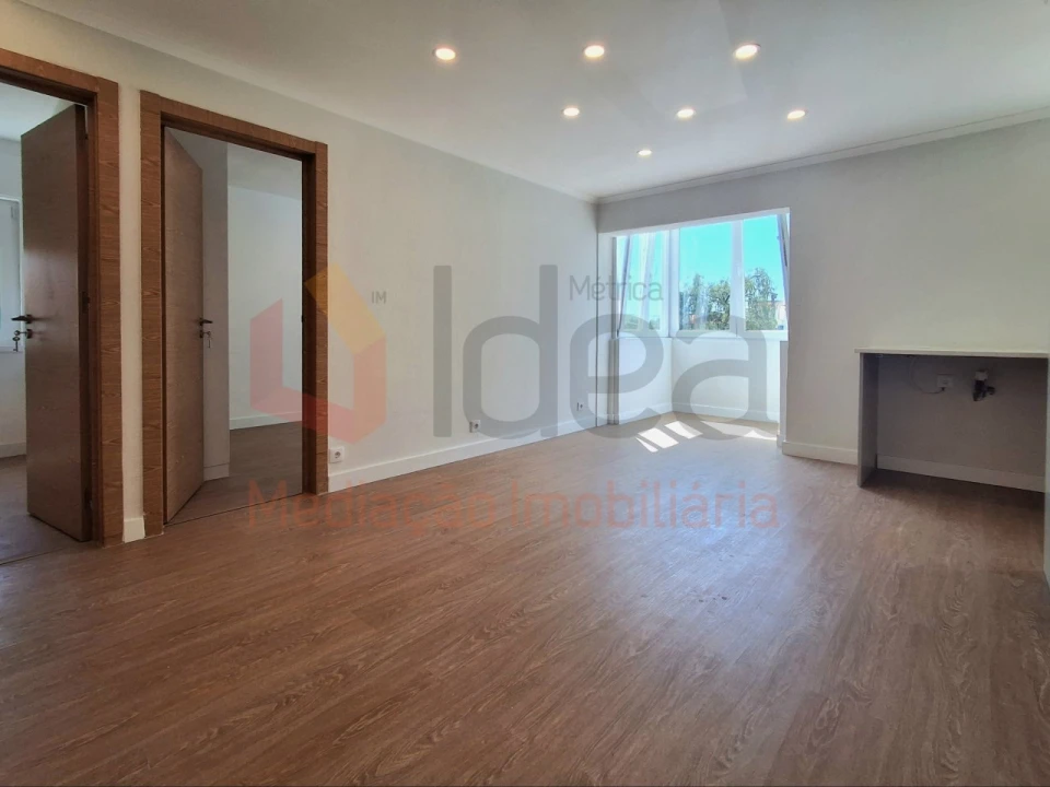 Apartamento T3 para Venda em Amora Foto 14