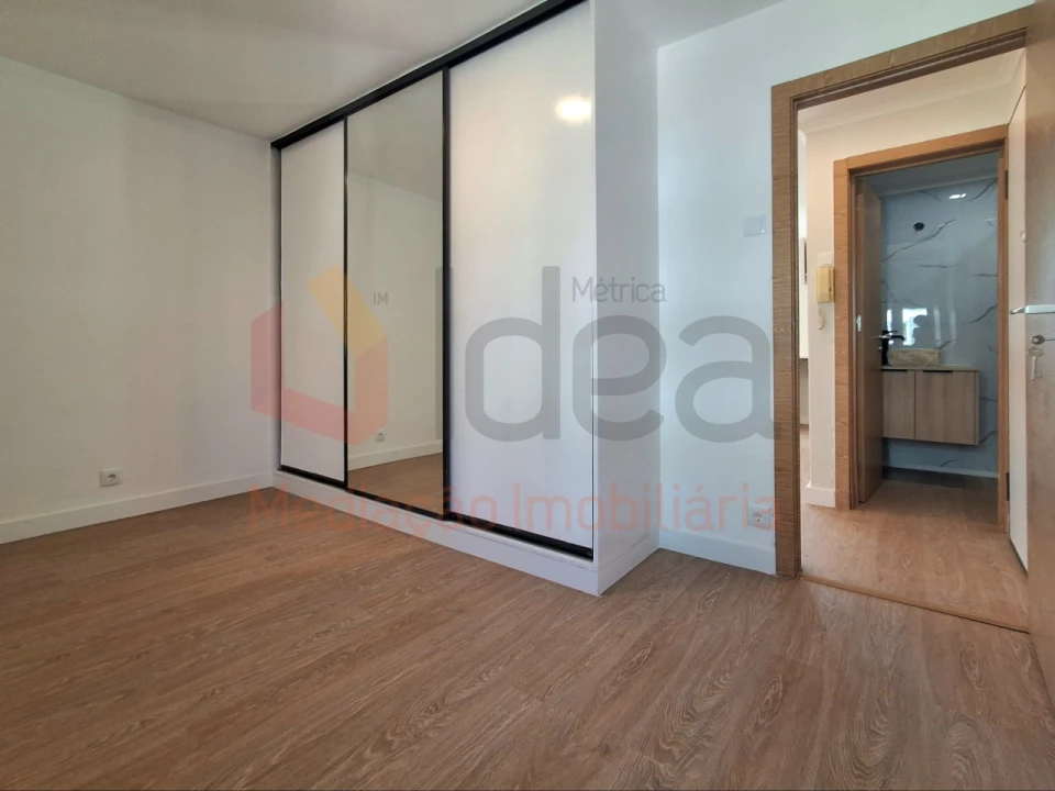 Apartamento T3 para Venda em Amora Foto 16