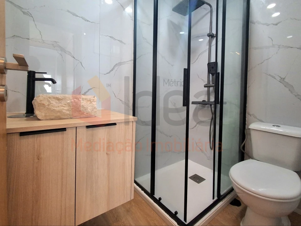 Apartamento T3 para Venda em Amora Foto 18