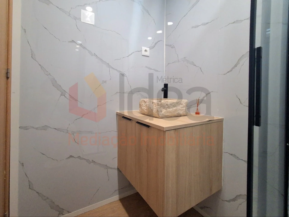 Apartamento T3 para Venda em Amora Foto 20