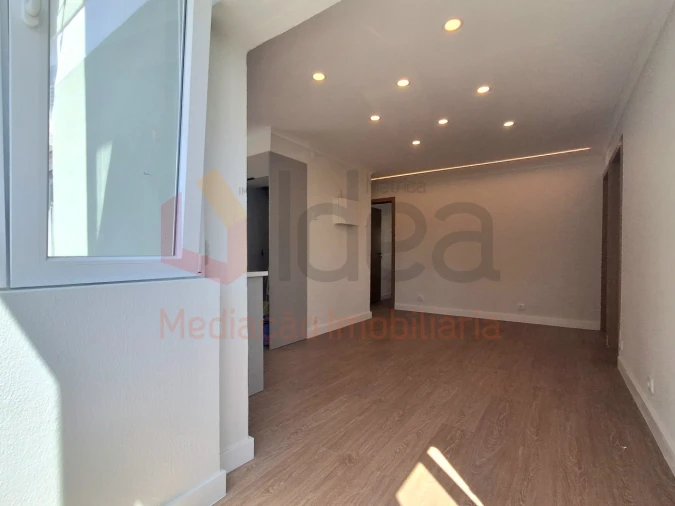 Apartamento T3 para Venda em Amora Foto 5
