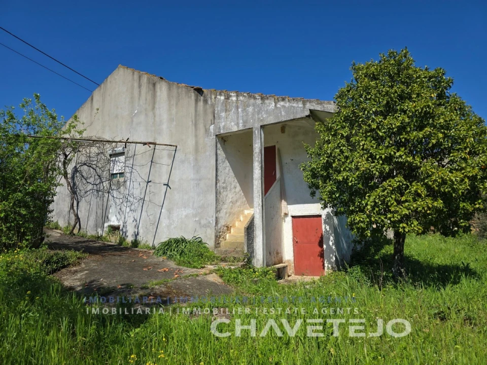 Moradia T4 para Venda em Casais e Alviobeira Foto 18