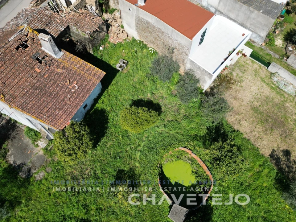 Moradia T4 para Venda em Casais e Alviobeira Foto 25