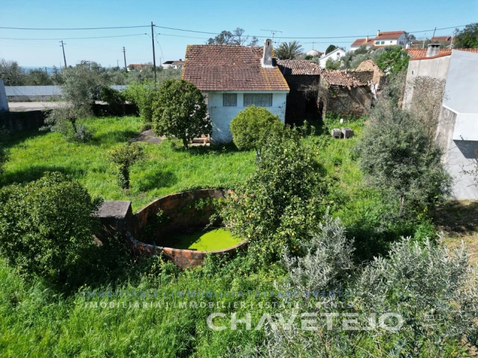 Moradia T4 para Venda em Casais e Alviobeira Foto 26