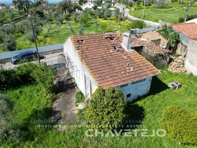 Moradia T4 para Venda em Casais e Alviobeira Foto 23