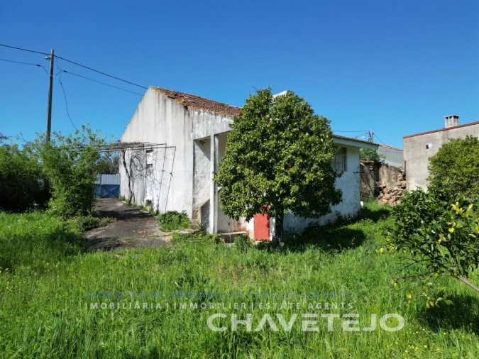 Moradia T4 para Venda em Casais e Alviobeira Foto 27