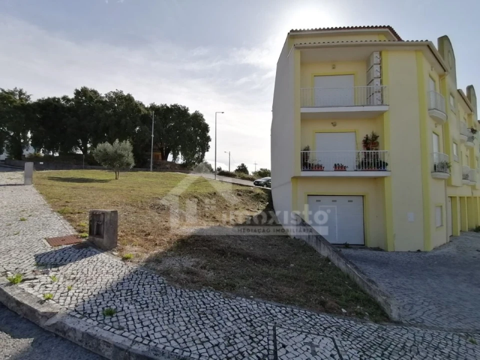Terreno P/ Prédio para Venda em Pedrogão Grande Foto 2