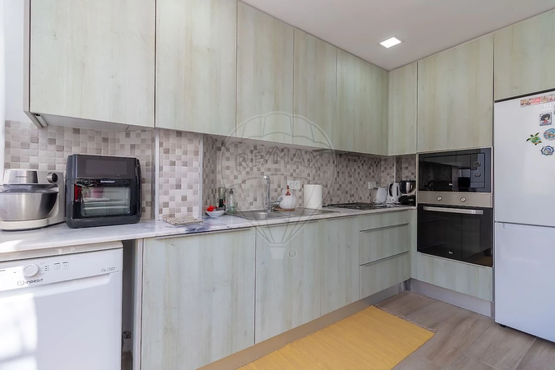 Apartamento T2 para Venda em Seixal, Arrentela e Aldeia de Paio Pires Foto 3