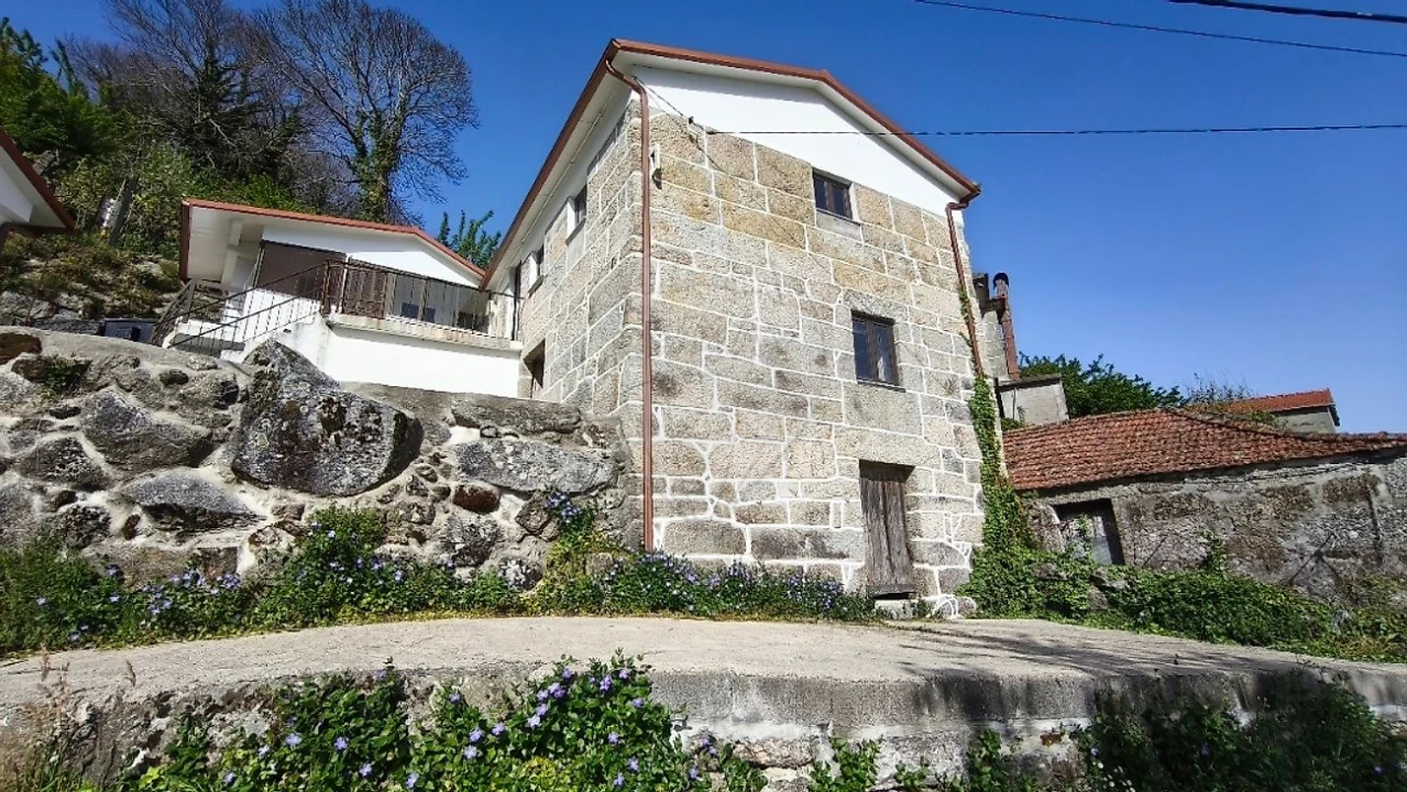 Moradia T3 para Venda em Viariz Foto 3
