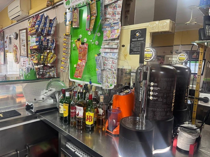 Negócio para Venda em Loures Foto 24