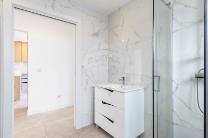 Apartamento T3 para Venda em Santa Maria, São Pedro e Matacães