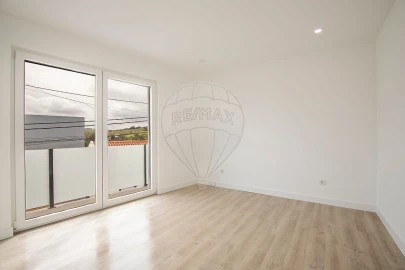 Apartamento T3 para Venda em Santa Maria, São Pedro e Matacães