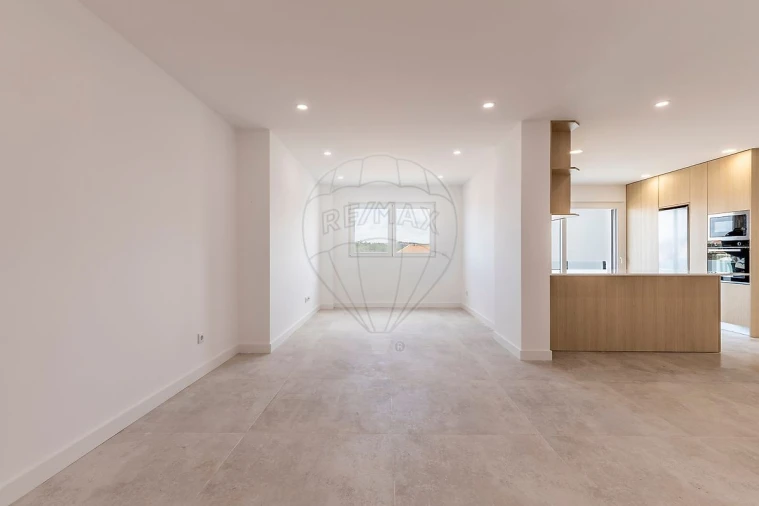Apartamento T3 para Venda em Santa Maria, São Pedro e Matacães Foto 5