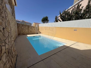 Moradia T3 para Venda em Mafra