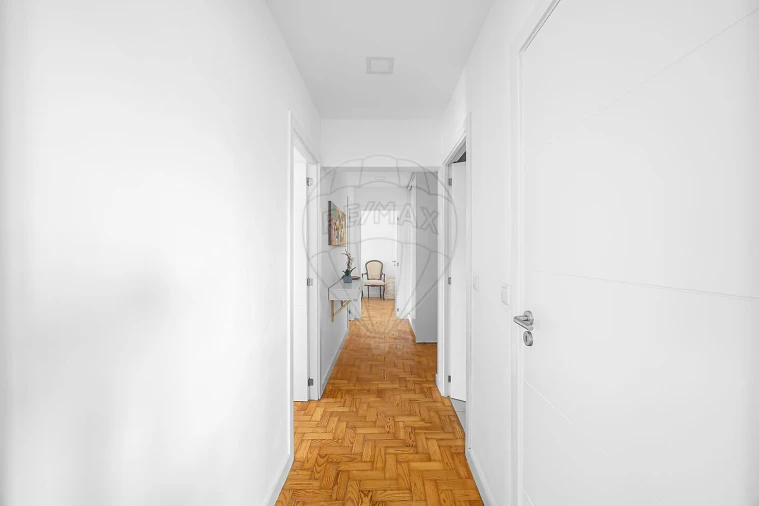 Apartamento T3 para Venda em Olivais Foto 3