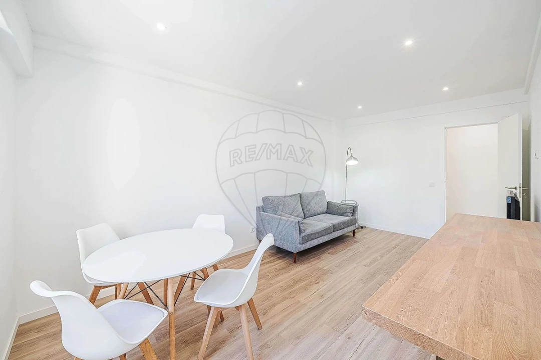 Apartamento T3 para Venda em Benfica Foto 9