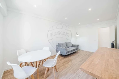 Apartamento T3 para Venda em Benfica