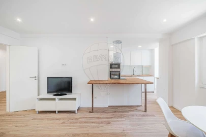 Apartamento T3 para Venda em Benfica