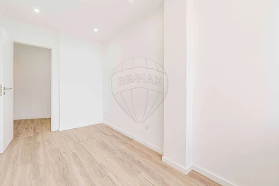 Apartamento T3 para Venda em Benfica