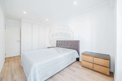 Apartamento T3 para Venda em Benfica