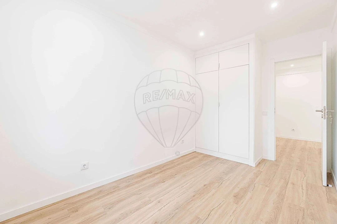 Apartamento T3 para Venda em Benfica Foto 29