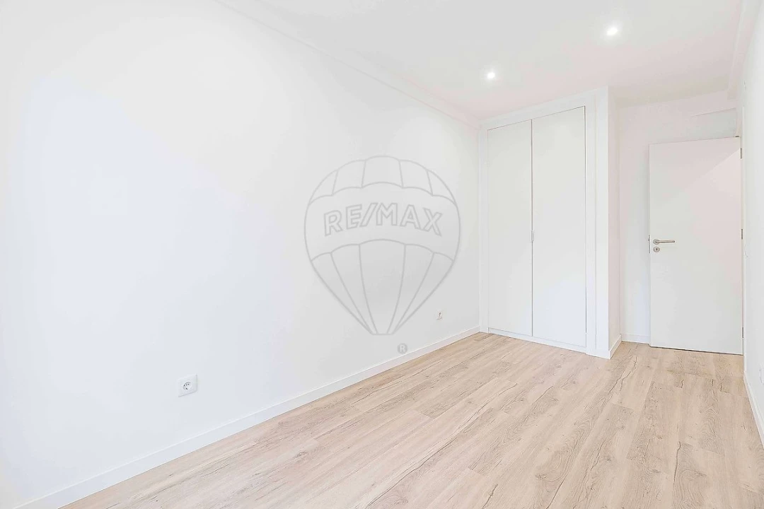 Apartamento T3 para Venda em Benfica Foto 30