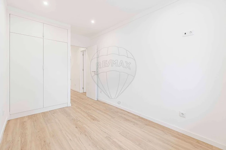Apartamento T3 para Venda em Benfica Foto 28