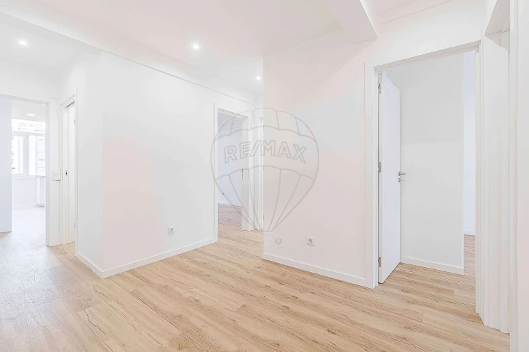 Apartamento T3 para Venda em Benfica Foto 25
