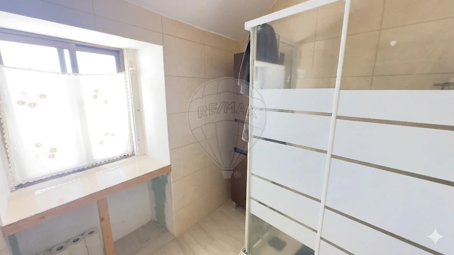 Moradia T3 para Venda em Benavente Foto 23