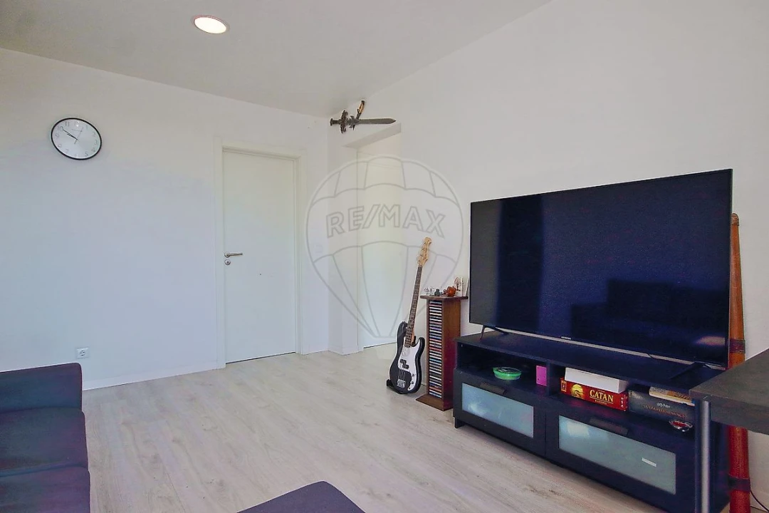 Apartamento T2 para Venda em Amora Foto 18