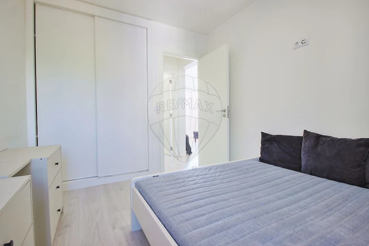 Apartamento T2 para Venda em Amora Foto 7