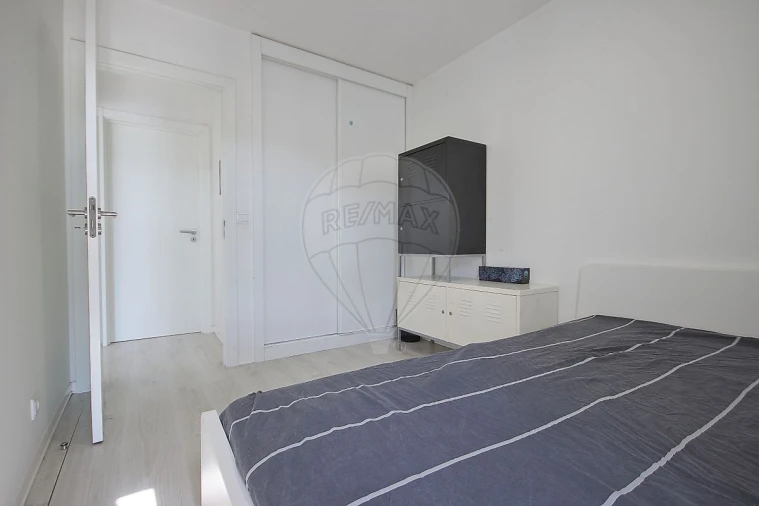 Apartamento T2 para Venda em Amora Foto 12