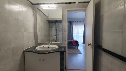 Apartamento T1 para Arrendamento em Oeiras e São Julião da Barra, Paço de Arcos e Caxias