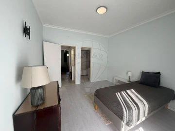 Apartamento T1 para Arrendamento em Oeiras e São Julião da Barra, Paço de Arcos e Caxias