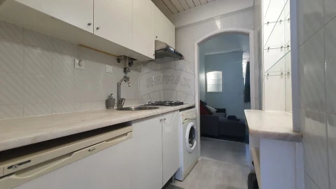 Apartamento T1 para Arrendamento em Oeiras e São Julião da Barra, Paço de Arcos e Caxias