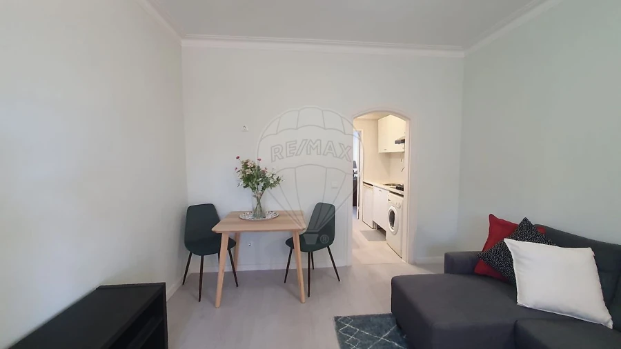 Apartamento T1 para Arrendamento em Oeiras e São Julião da Barra, Paço de Arcos e Caxias Foto 2