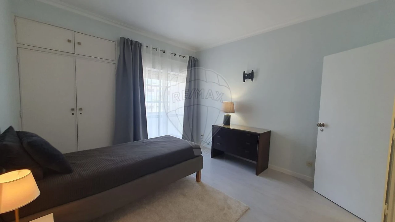 Apartamento T1 para Arrendamento em Oeiras e São Julião da Barra, Paço de Arcos e Caxias Foto 16