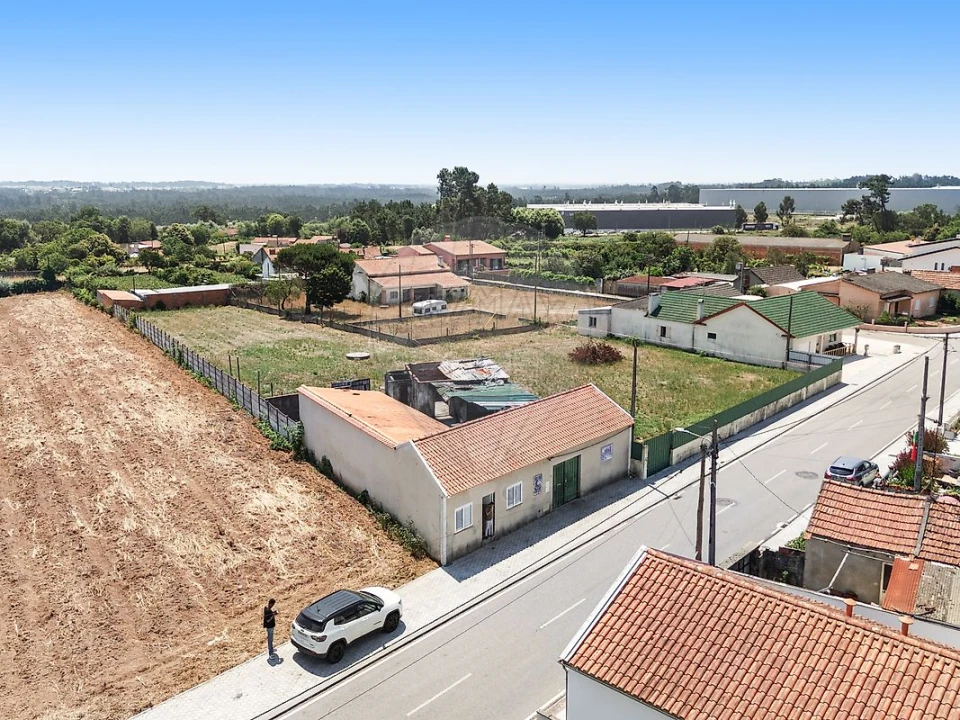 Moradia T2 para Venda em Soza Foto 28
