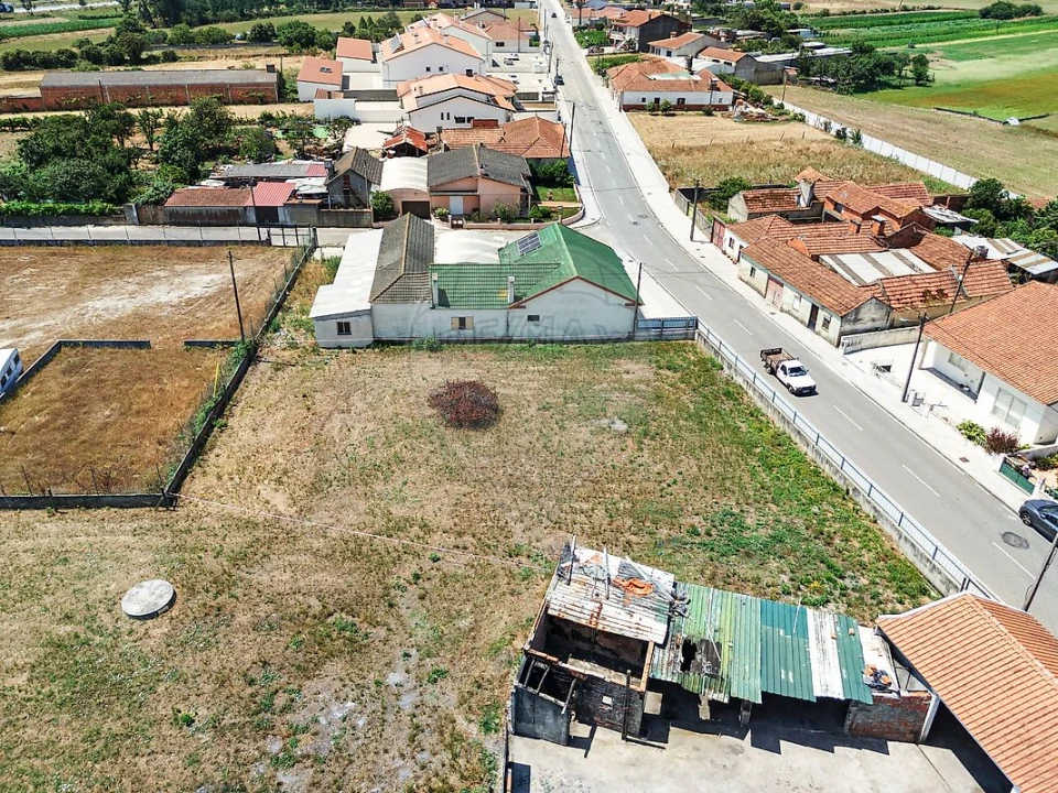 Moradia T2 para Venda em Soza Foto 29