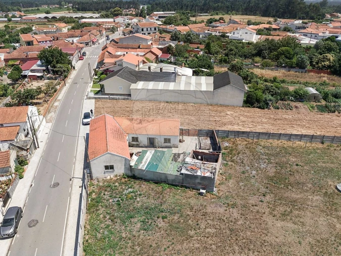 Moradia T2 para Venda em Soza Foto 26