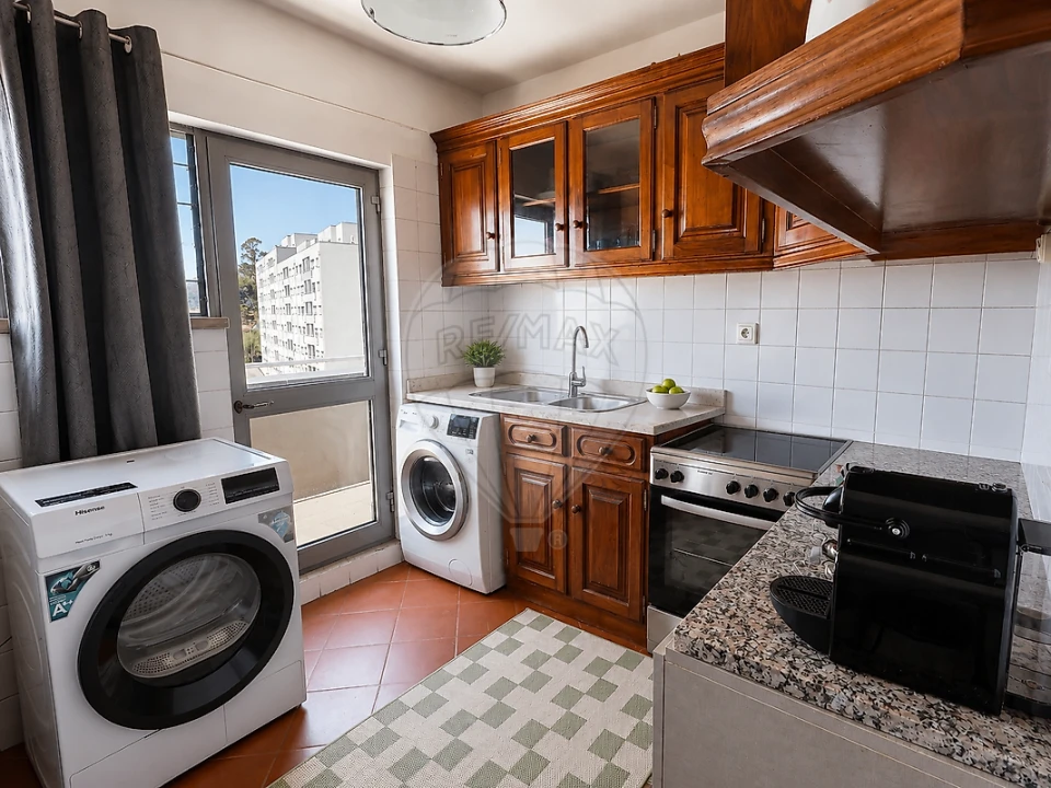 Apartamento T2 para Venda em Vilar de Andorinho Foto 6