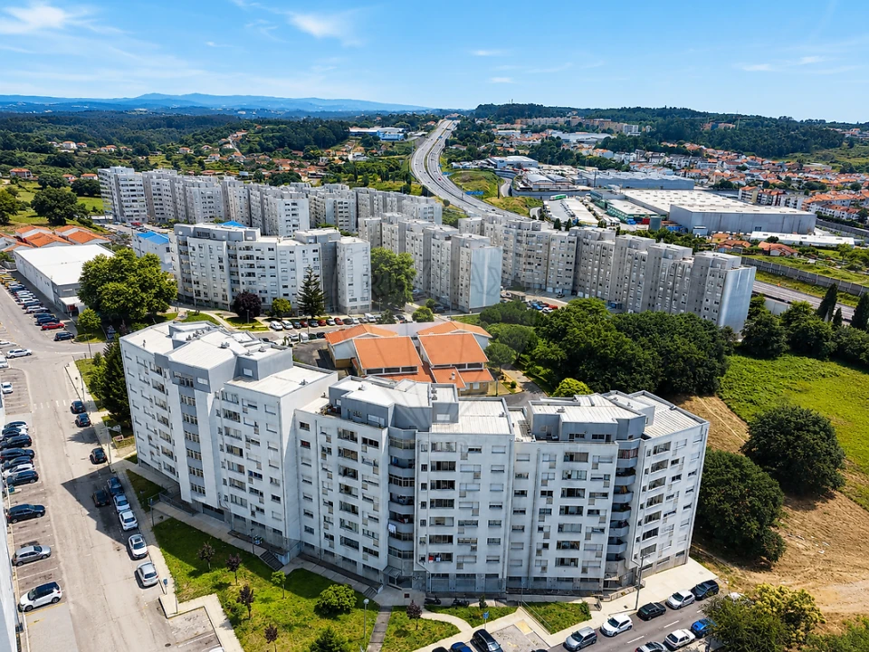 Apartamento T2 para Venda em Vilar de Andorinho Foto 16