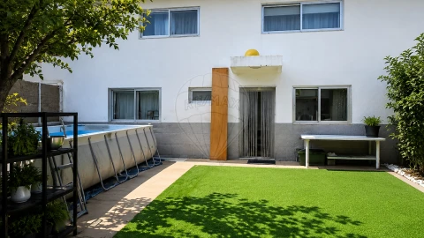 Moradia T5 para Venda em Vilar de Pinheiro