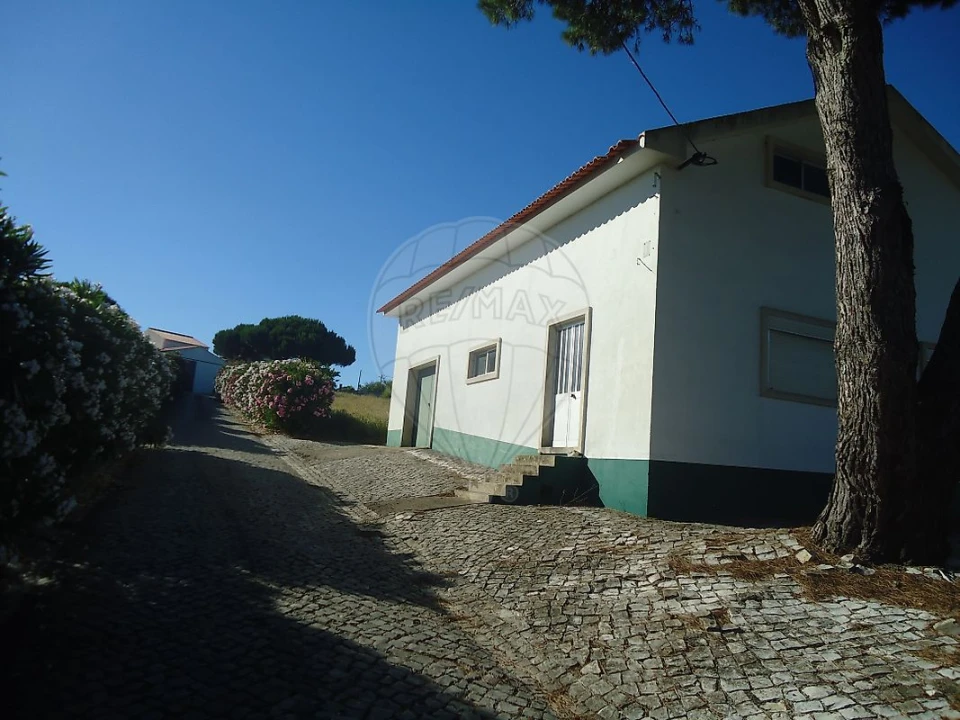 Moradia T1 para Venda em Cela Foto 7