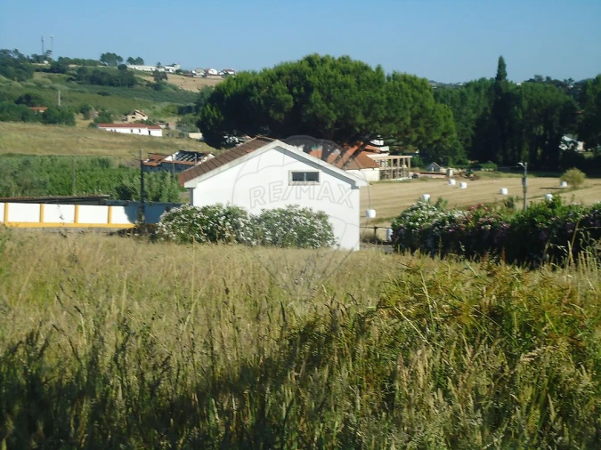 Moradia T1 para Venda em Cela Foto 4