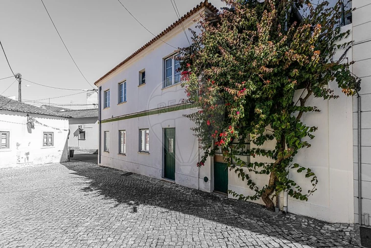 Moradia T3 para Venda em Aveiras de Baixo Foto 2