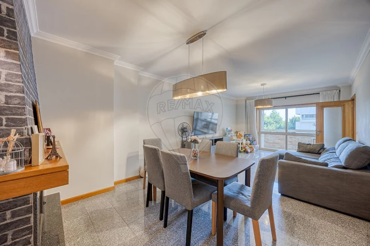 Apartamento T3 para Venda em Cidade da Maia Foto 4